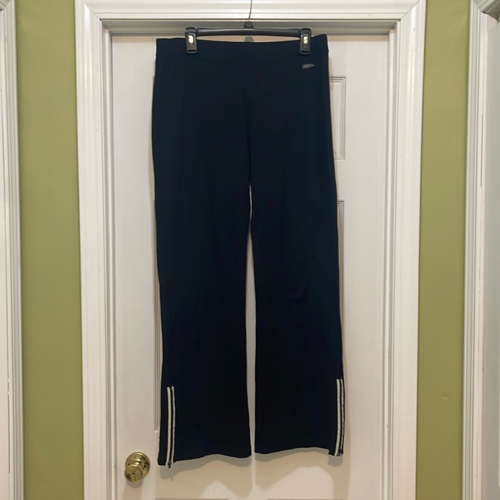 Athleta- black boot cut flare zipperr hem yoga leisure pantss - size L